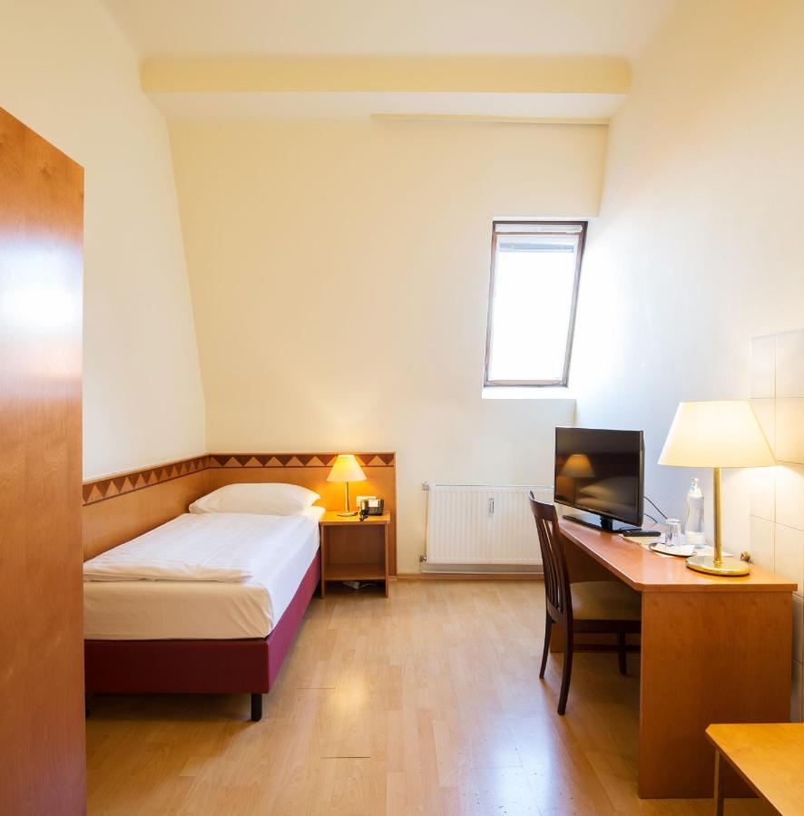 Hotel Post Wien Экстерьер фото