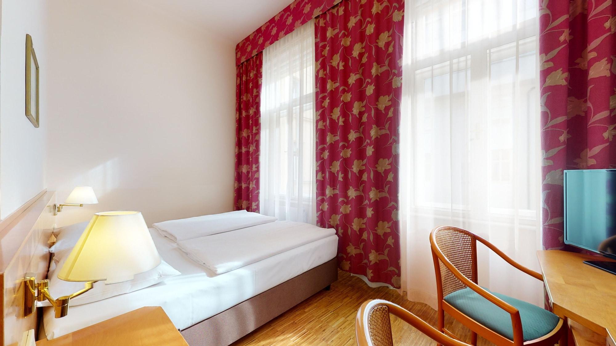 Hotel Post Wien Экстерьер фото