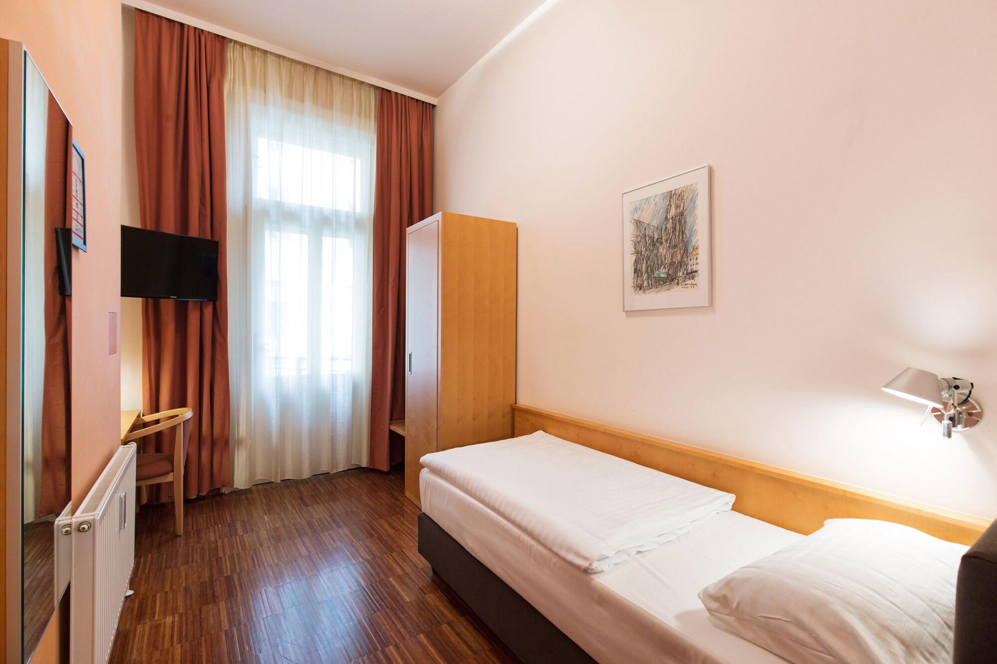 Hotel Post Wien Экстерьер фото