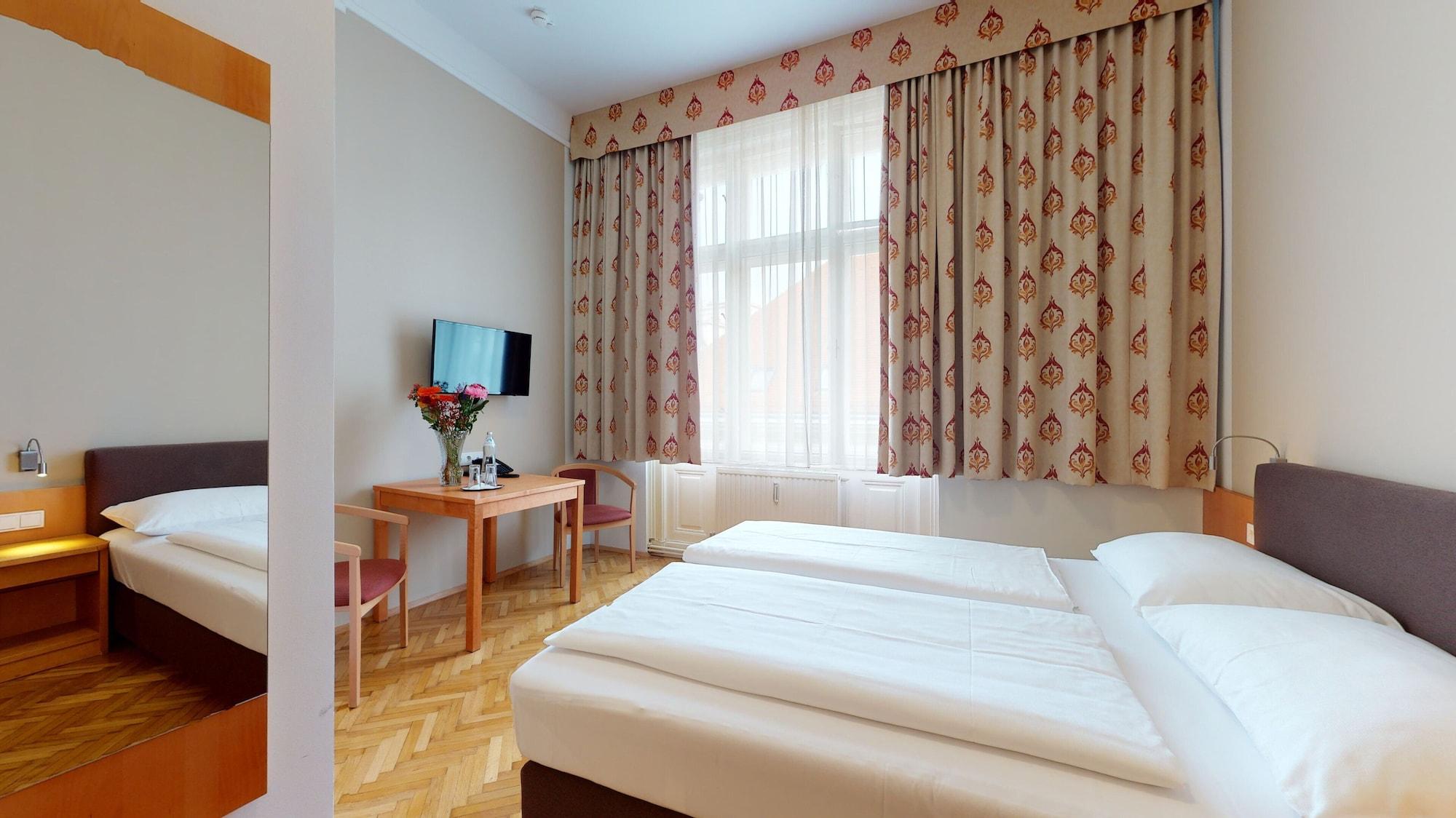 Hotel Post Wien Экстерьер фото