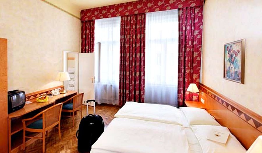 Hotel Post Wien Экстерьер фото